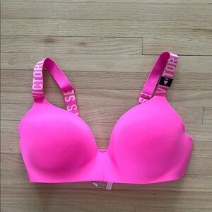 Victoria's Secret Wireless Pink Bra - 38D